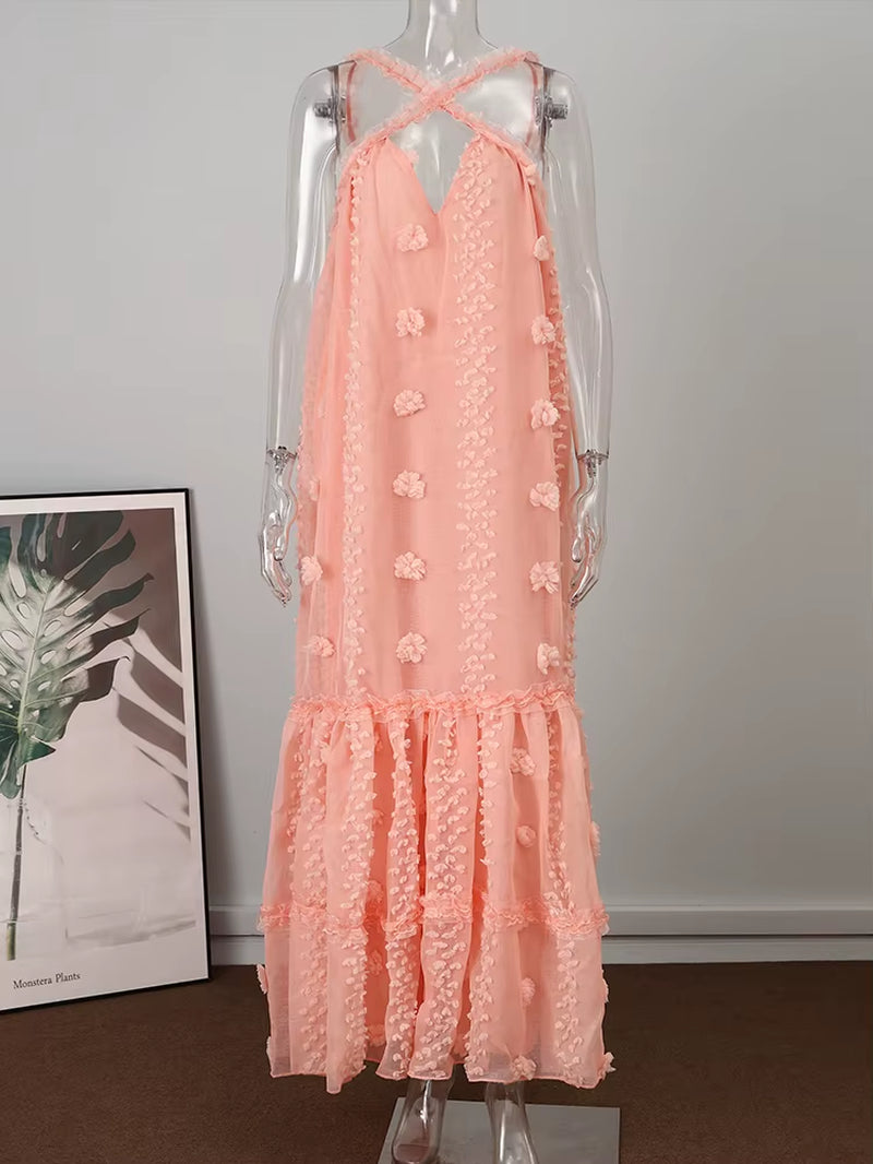 Effortless Chic: Sleeveless Halter Maxi Summer Dress